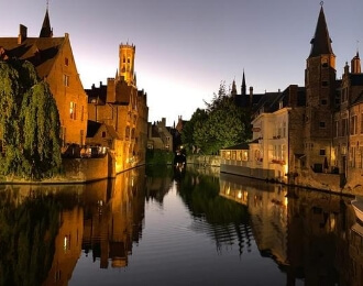 Paris a Bruges Journey Tour | Oiaká - Guias Brasileiros pelo Mundo